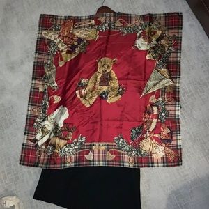 Ralph Lauren Classic Christmas Theme Square Scarf